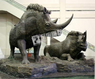 杭州雕塑廠家分享：雕塑應該怎么設計呢？